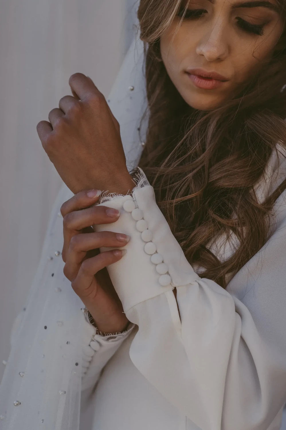 Body de mariée Regina BD33 crêpe dos en dentelle manches bouffantes Novias vue 8