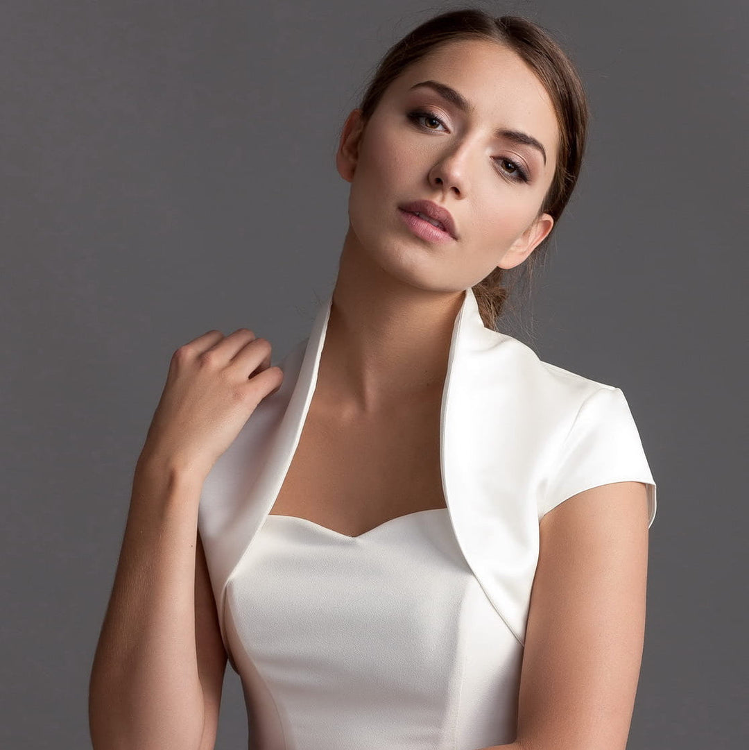Boléro de mariée Fela B6 en satin, style papillon