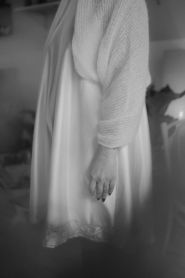 Boléro mariée en maille ajourée pour cérémonie de printemps