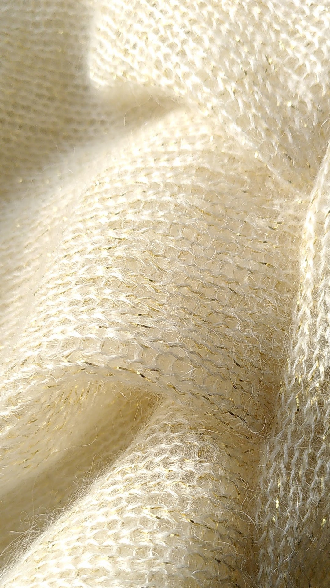 Boléro de mariée Flocon version dorée, fil d'or tricoté dans la maille