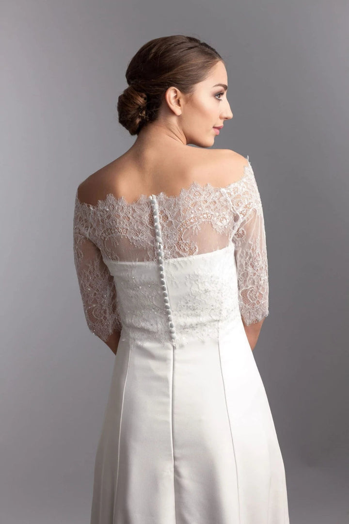 Boléro de mariée Grace C BK8C dentelle pailletée encolure bateau Novias vue 2
