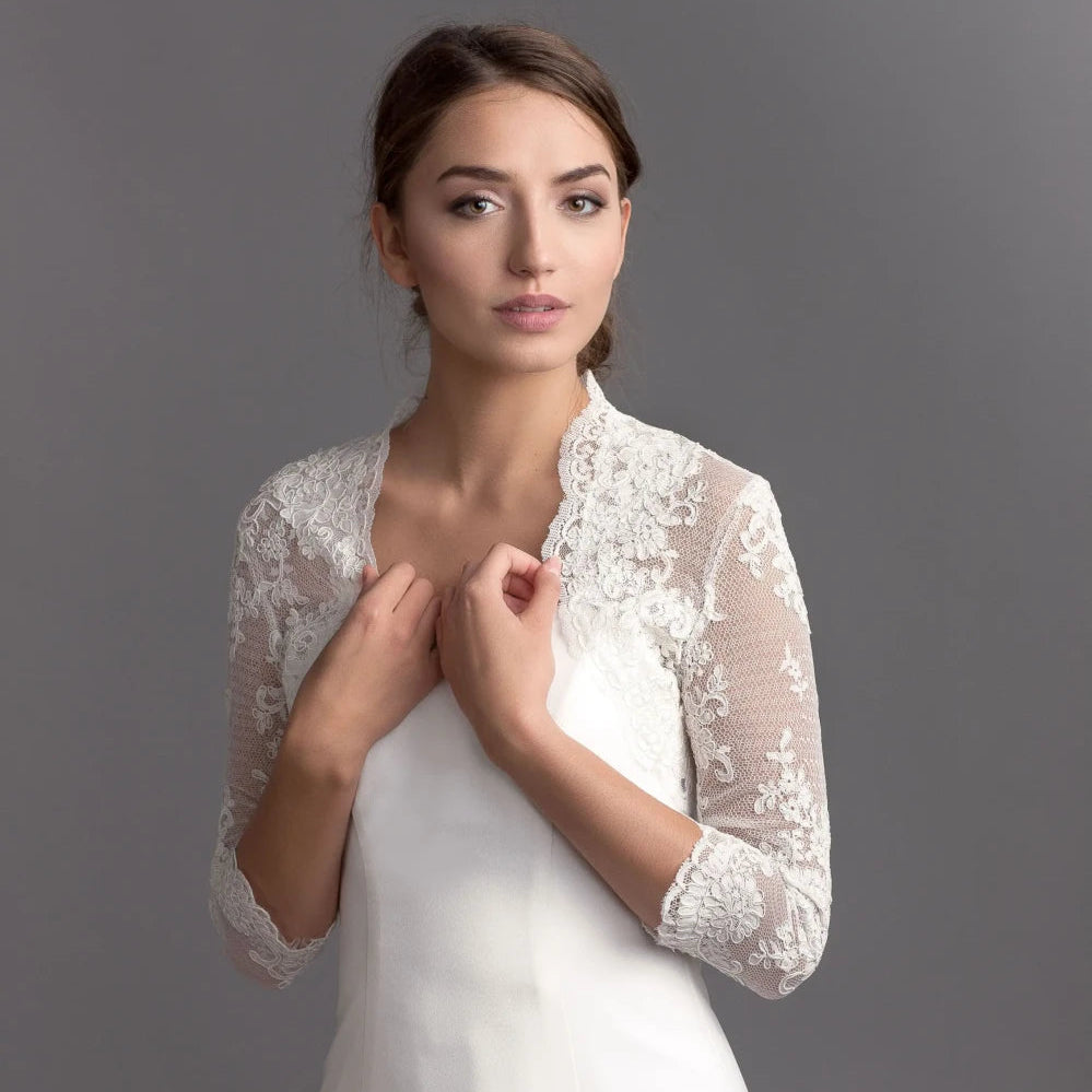 Boléro de mariée Greta BK5 dentelle de Chantilly manches 3/4 Novias