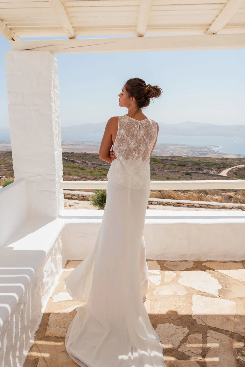Boléro de mariée Iliana BK123 dentelle française sans manches Novias vue 5