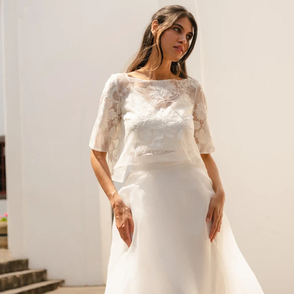 Boléro de mariée Méduza BK131 dentelle grandes fleurs dos noué Novias