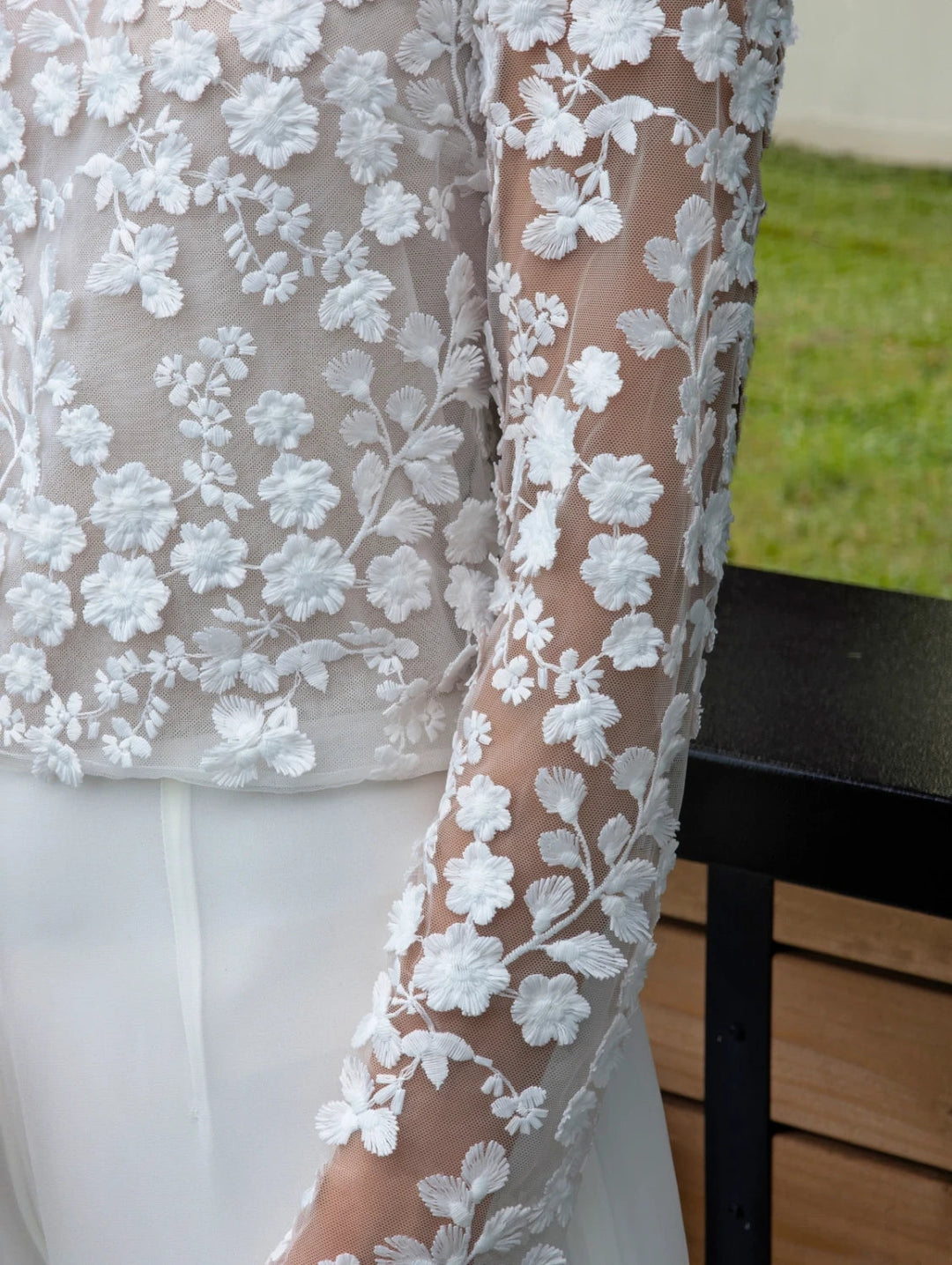 Boléro de mariée Octavia BK145 dentelle 3D manches longues Novias vue 5