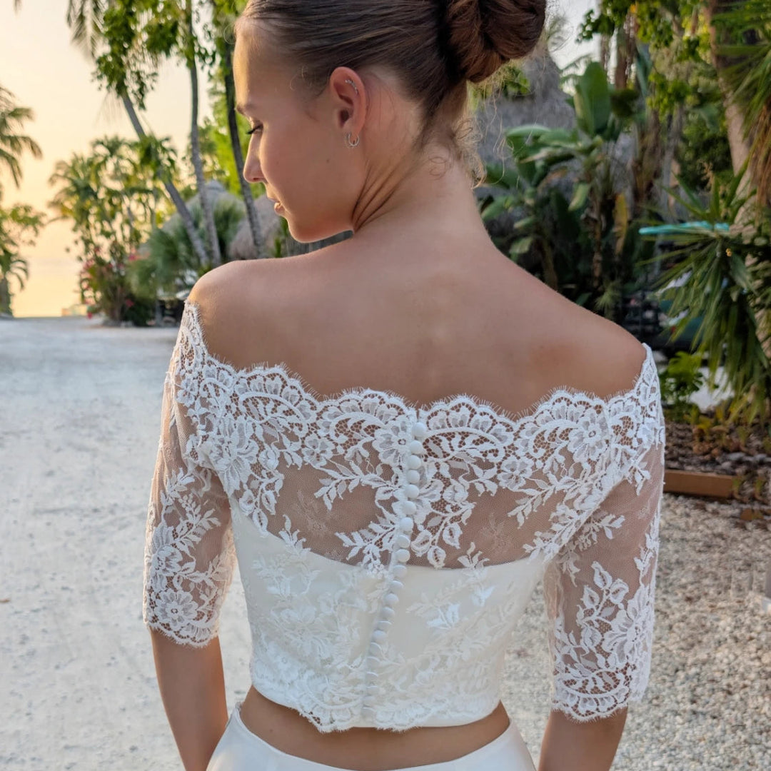 Boléro de mariée Oriana BK140 dentelle française épaules dénudées Novias