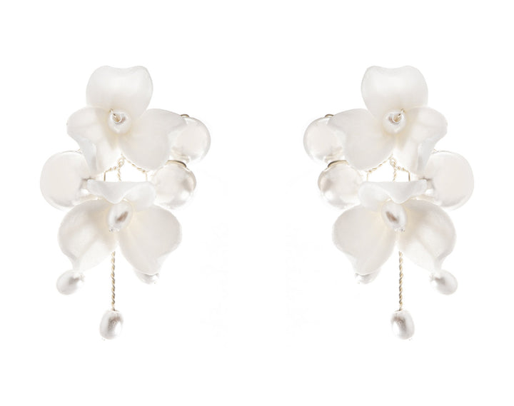 Boucles d'oreilles de mariée ER1011 – fleurs blanches et perles, argent G.Westerleigh