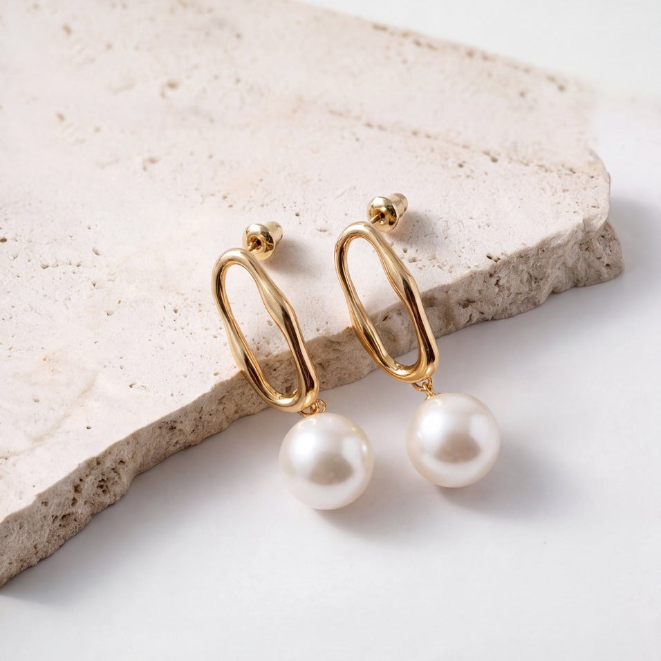 Boucles d'oreilles de mariée ER463 – ovales et perle suspendue, dorées G.Westerleigh