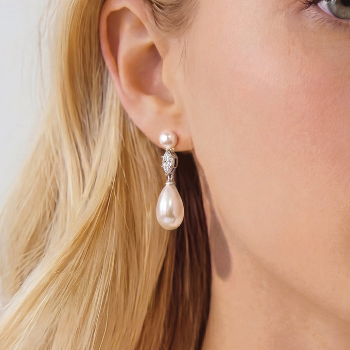 Boucles d'oreilles de mariée Oxford détail perle goutte argent Ivory and co