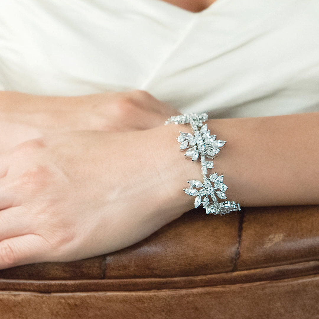 Bracelet Nuit Étoilée porté au poignet