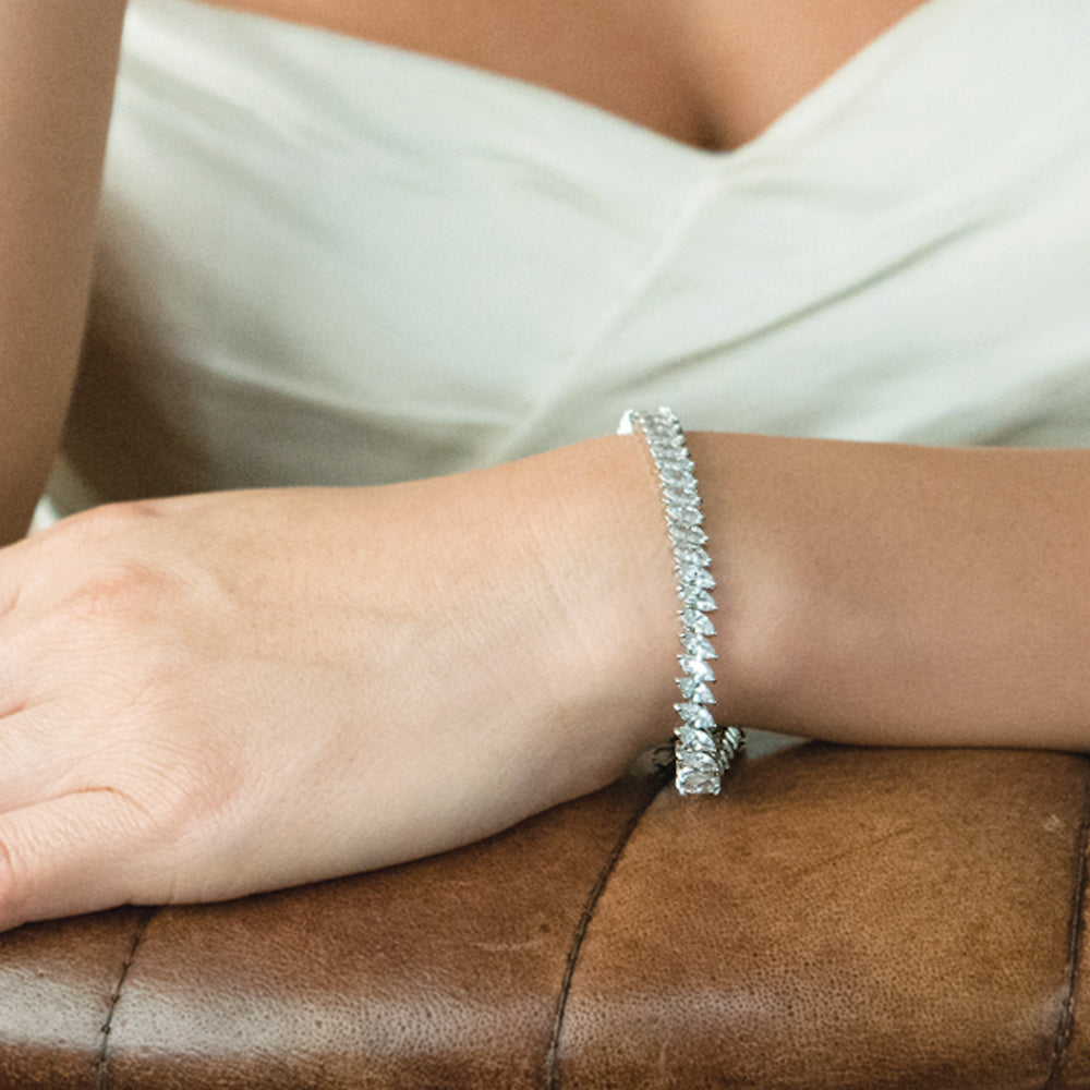 Bracelet True Love porté au poignet