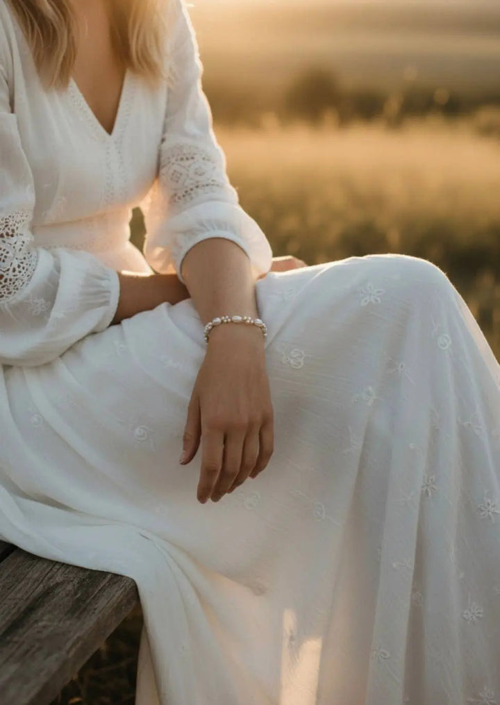 Bracelet mariage en perles de culture irrégulières. L'atelier du 6
