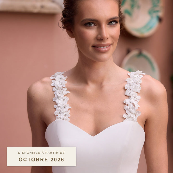Bretelles de robe de mariée 17018 en dentelle florale 3D ornée de cristaux, ivoire, disponibles à partir d'octobre 2026