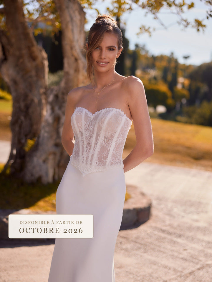 Bustier de mariée E517 en dentelle ivoire, nouveauté Bianco Evento octobre 2026