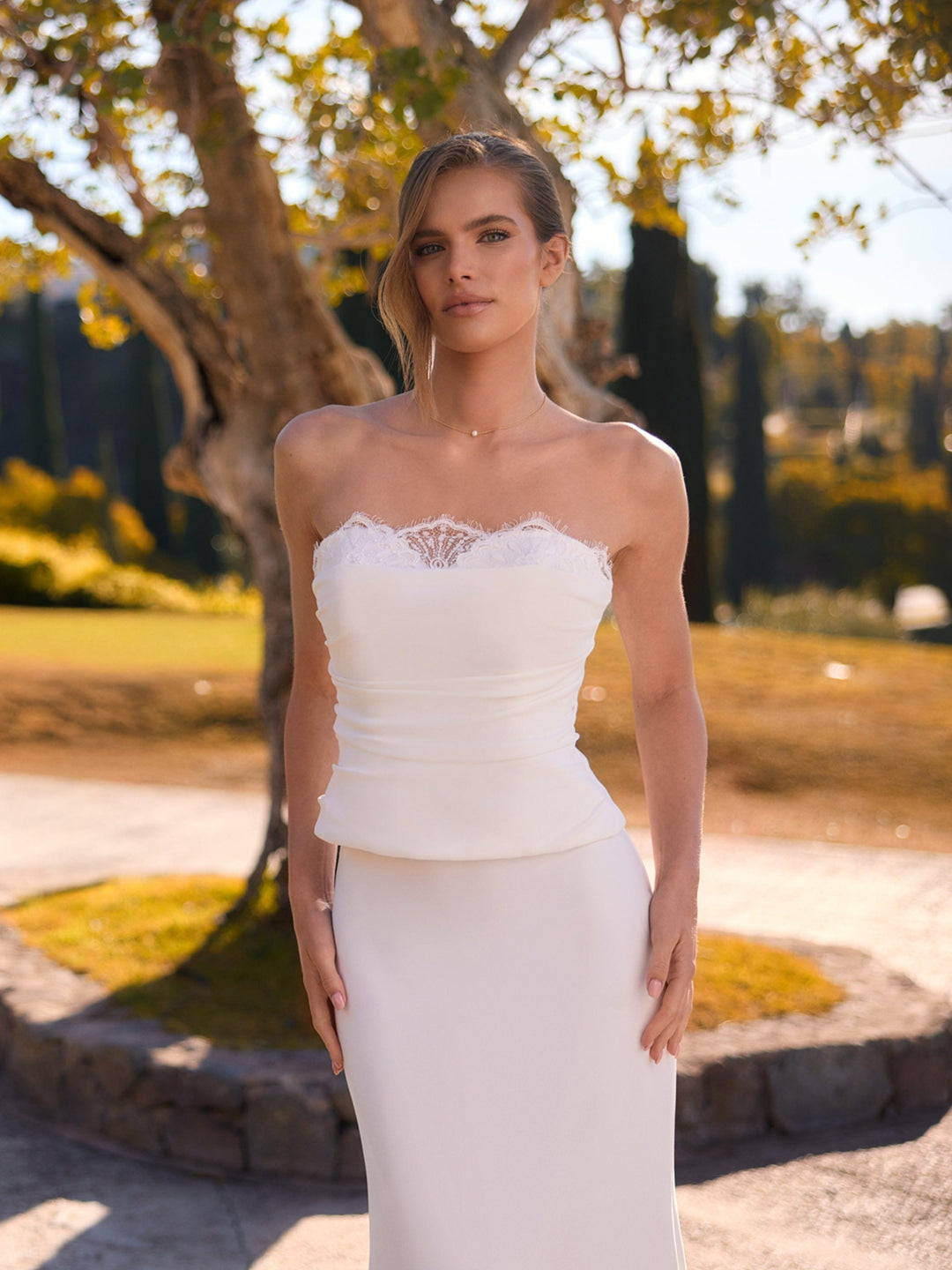 Bustier de mariée E542 porté en tenue de mariée deux pièces