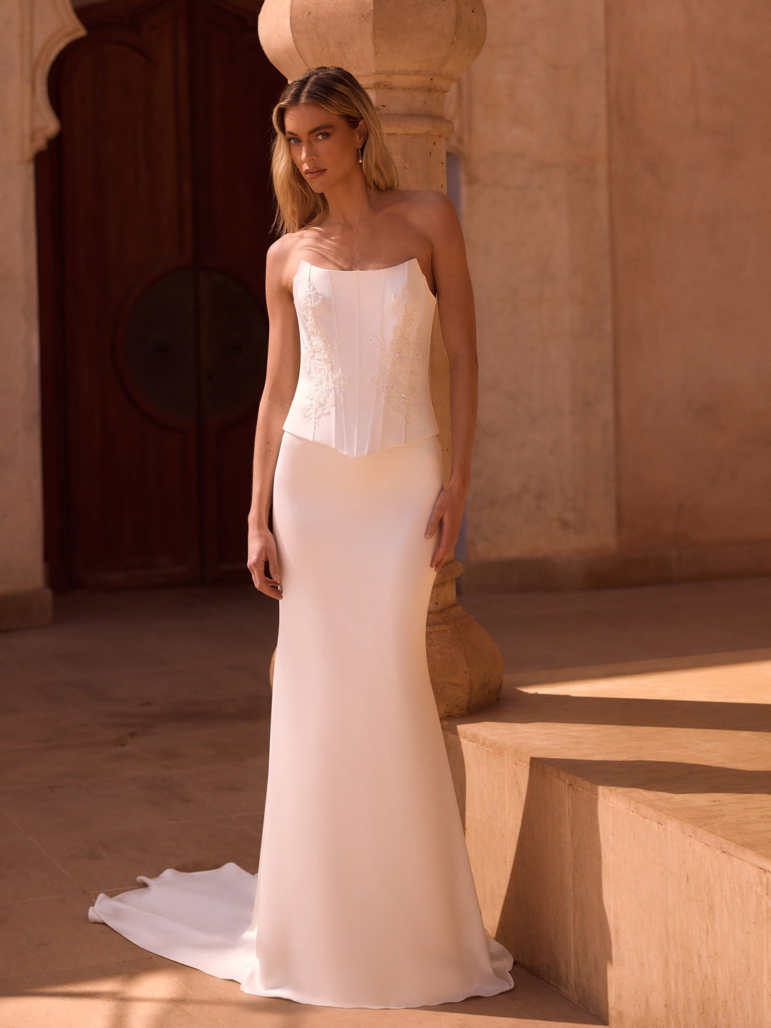 Dos zippé du bustier de mariée E551 en satin brodé