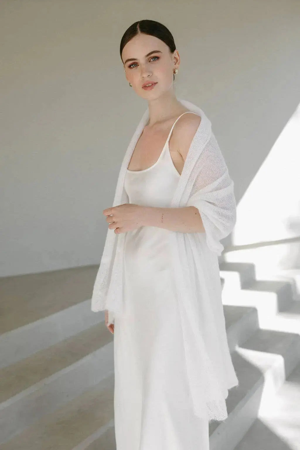 Châle de Mariage Transparent pour Mariée / HANNA: Off White 605 WOOL HOUSE
