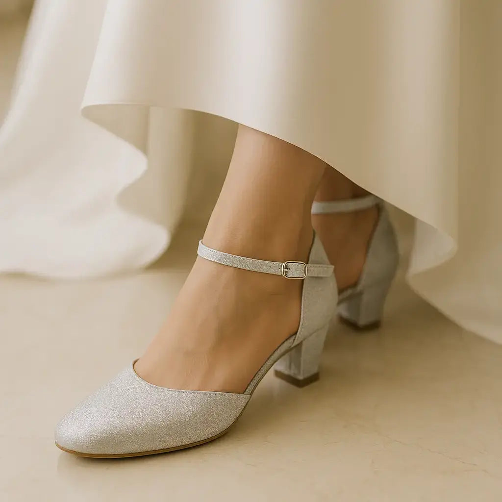 CHAUSSURES MILADY – ESCARPINS À PAILLETTES ARGENTÉES POUR PIEDS LARGES WHITE LADY