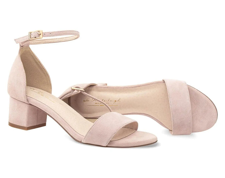 CHAUSSURES DE MARIÉE ALICE – DAIM ROSE POUDRÉ À TALON BAS CONFORTABLE G.Westerleigh