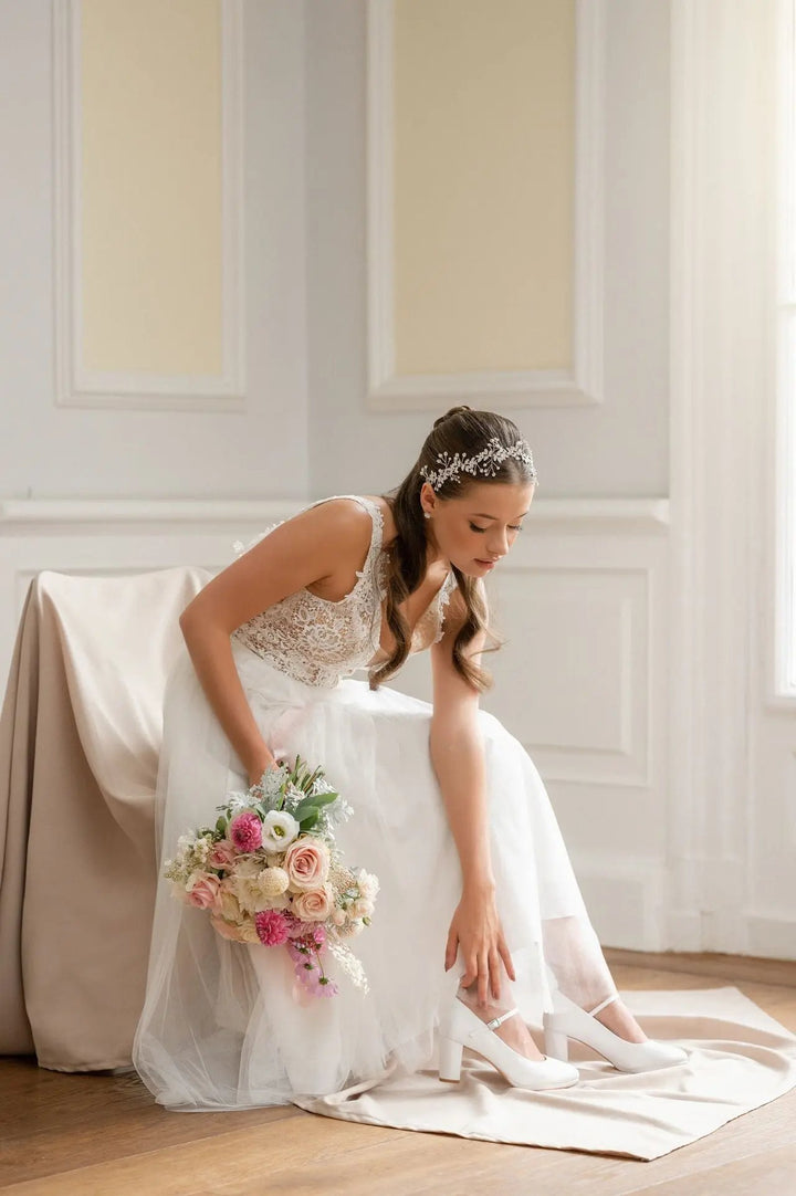 CHAUSSURES DE MARIÉE BRIGITTE – SATIN IVOIRE À TALON BLOC CONFORTABLE G.Westerleigh