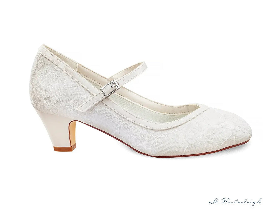 CHAUSSURES DE MARIÉE FLORA – DENTELLE ET SATIN IVOIRE G.Westerleigh
