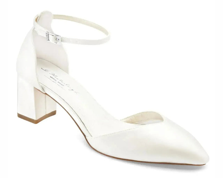 CHAUSSURES DE MARIÉE MADISON AVEC BRIDE EN PERLES D’EAU DOUCE – SATIN IVOIRE OU CHAMPAGNE G.Westerleigh