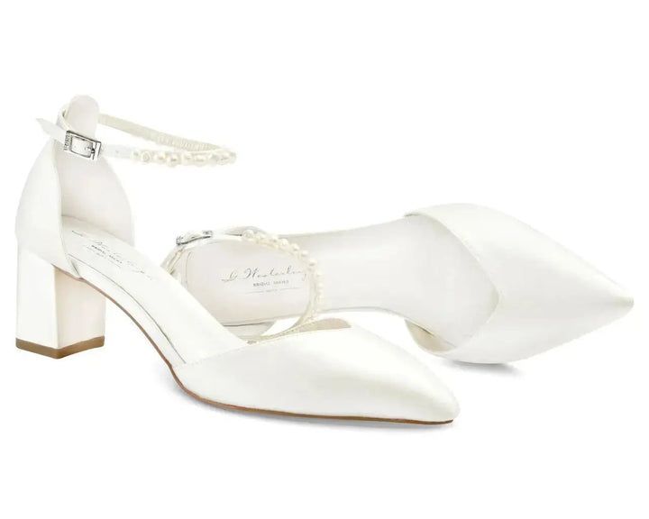 CHAUSSURES DE MARIÉE MADISON AVEC BRIDE EN PERLES D’EAU DOUCE – SATIN IVOIRE OU CHAMPAGNE G.Westerleigh
