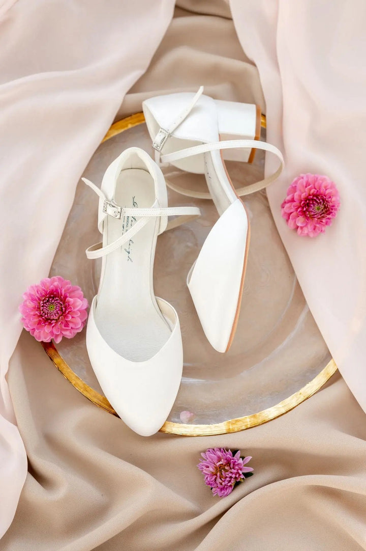 CHAUSSURES DE MARIÉE MARTHA – SATIN IVOIRE, TALON BLOC 4,8 CM, BRIDES CROISÉES G.Westerleigh
