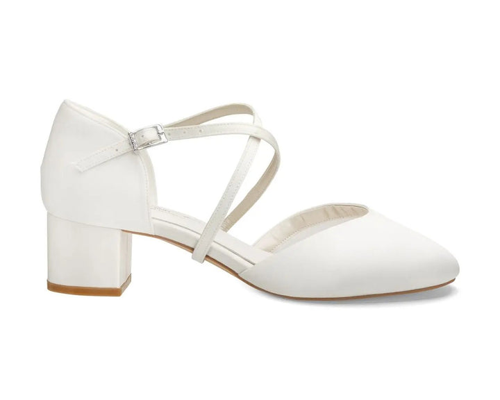 CHAUSSURES DE MARIÉE MARTHA – SATIN IVOIRE, TALON BLOC 4,8 CM, BRIDES CROISÉES G.Westerleigh