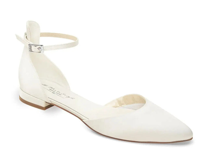 CHAUSSURES DE MARIÉE PLATES AVA EN SATIN BLANC IVOIRE G.Westerleigh