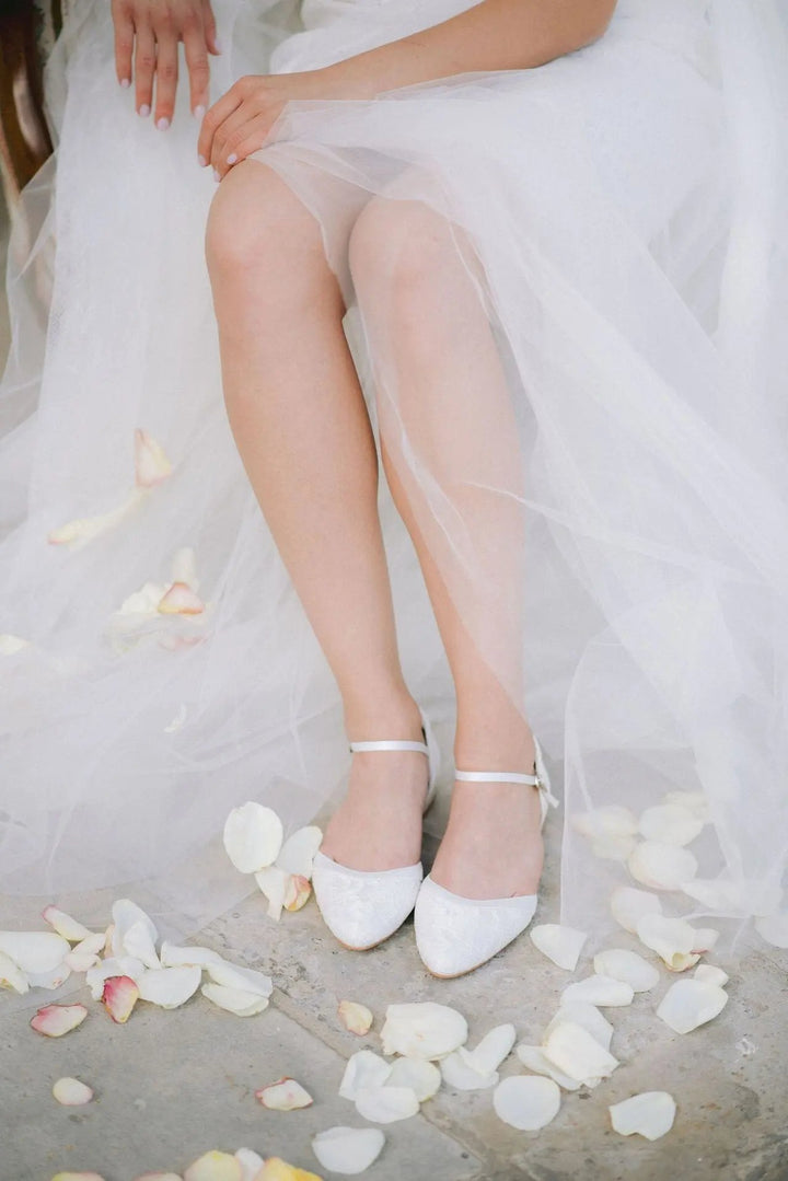 CHAUSSURES DE MARIÉE PLATES LANA – SATIN IVOIRE ET DENTELLE,CONFORT ABSOLU G.Westerleigh