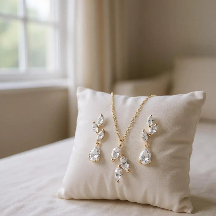 COLLECTION CZ - ENSEMBLE DE COLLIERS DAINTY ELEGANCE - CZNK204 GOLD Athena Bridal Jewellery