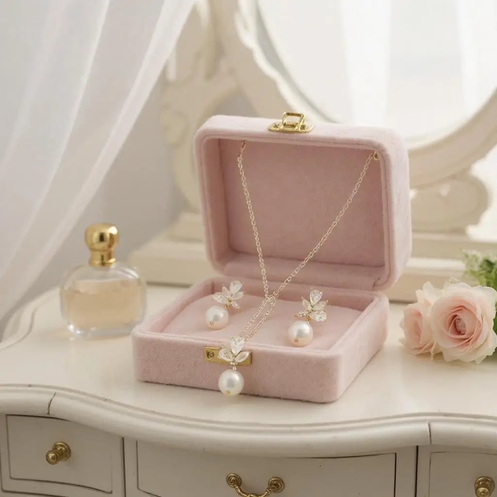 COLLECTION CZ - ENSEMBLE DE COLLIERS VINTAGE SCINTILLANTS - OR CZNK253 Athena Bridal Jewellery