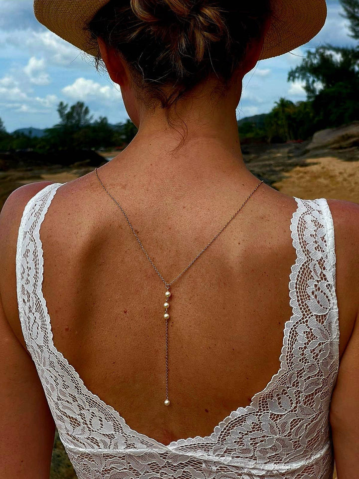 Collier De Dos Nu Chaîne Or Avec  Perles Nacrées Blanches: Doré / Nacré Blanc L'atelier du 6