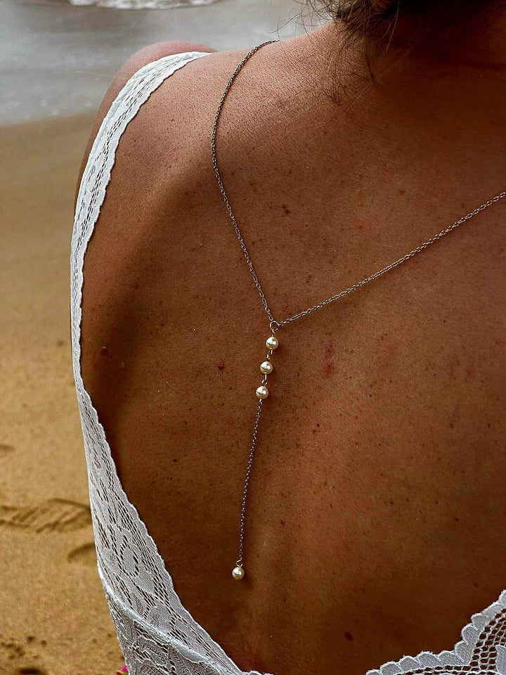 Collier De Dos Nu Chaîne Or Avec  Perles Nacrées Blanches: Doré / Nacré Blanc L'atelier du 6