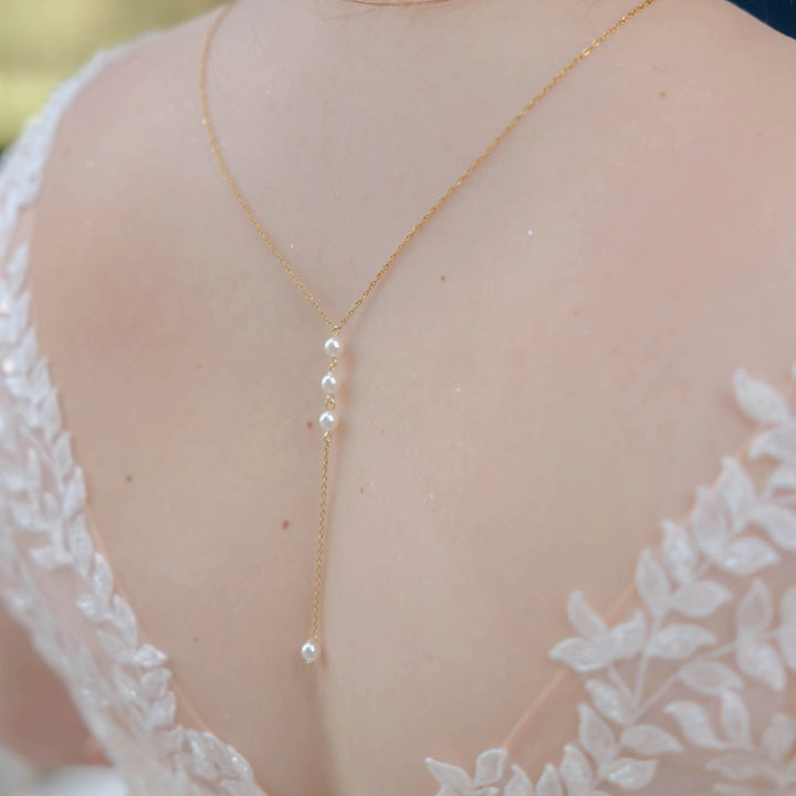 COLLIER DE DOS CHAINE PERLÉE JOSY L'atelier du 6