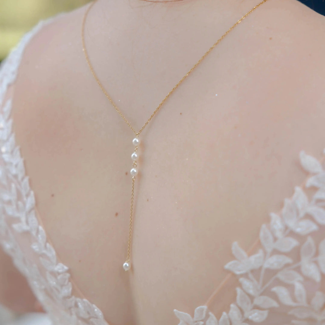 COLLIER DE DOS CHAINE PERLÉE JOSY L'atelier du 6