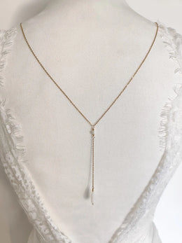 Collier de dos de mariée Joséphine – perles nacrées