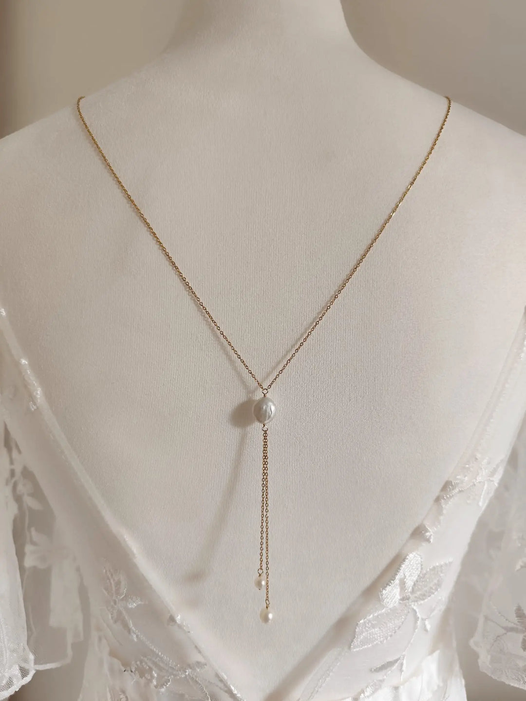 COLLIER DE DOS PERLES D’EAU DOUCE — AGNÈS Petite Léonie