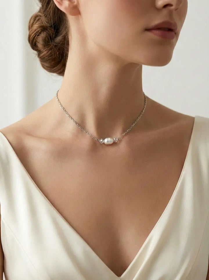 COLLIER DOS NU MARIAGE PERLES NACRÉES & EAU DOUCE – RADIOSA L'atelier du 6