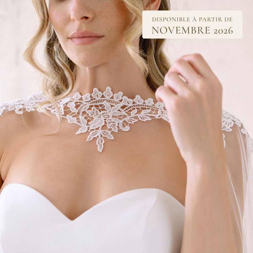 Cape voile de mariée Zaria dentelle, disponible à partir de novembre 2026