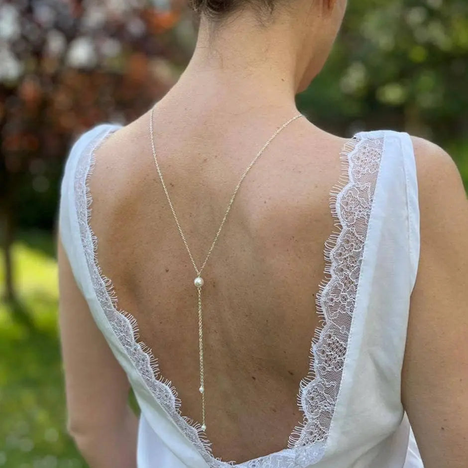 Ce collier de dos délicat - Partie dos en forme de Y: Doré / Collier de dos L'atelier du 6