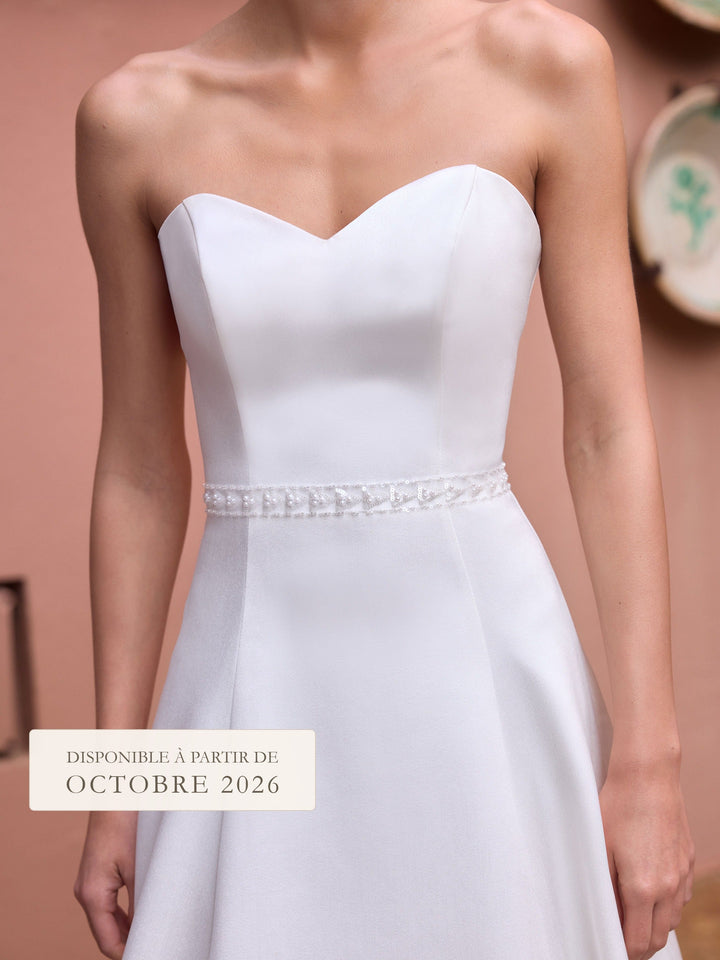 Ceinture de mariée PA205 paillettes et perles portée à la taille