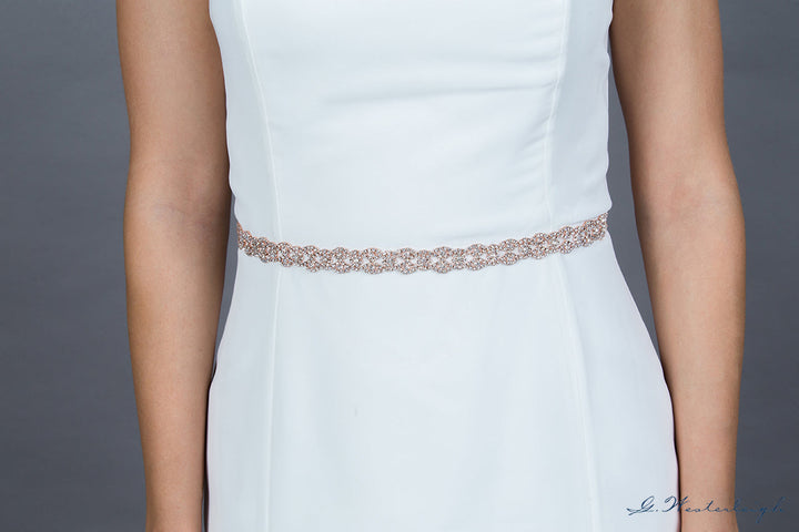 Ceinture de mariée WS-J018 en cristaux or rose portée sur une robe