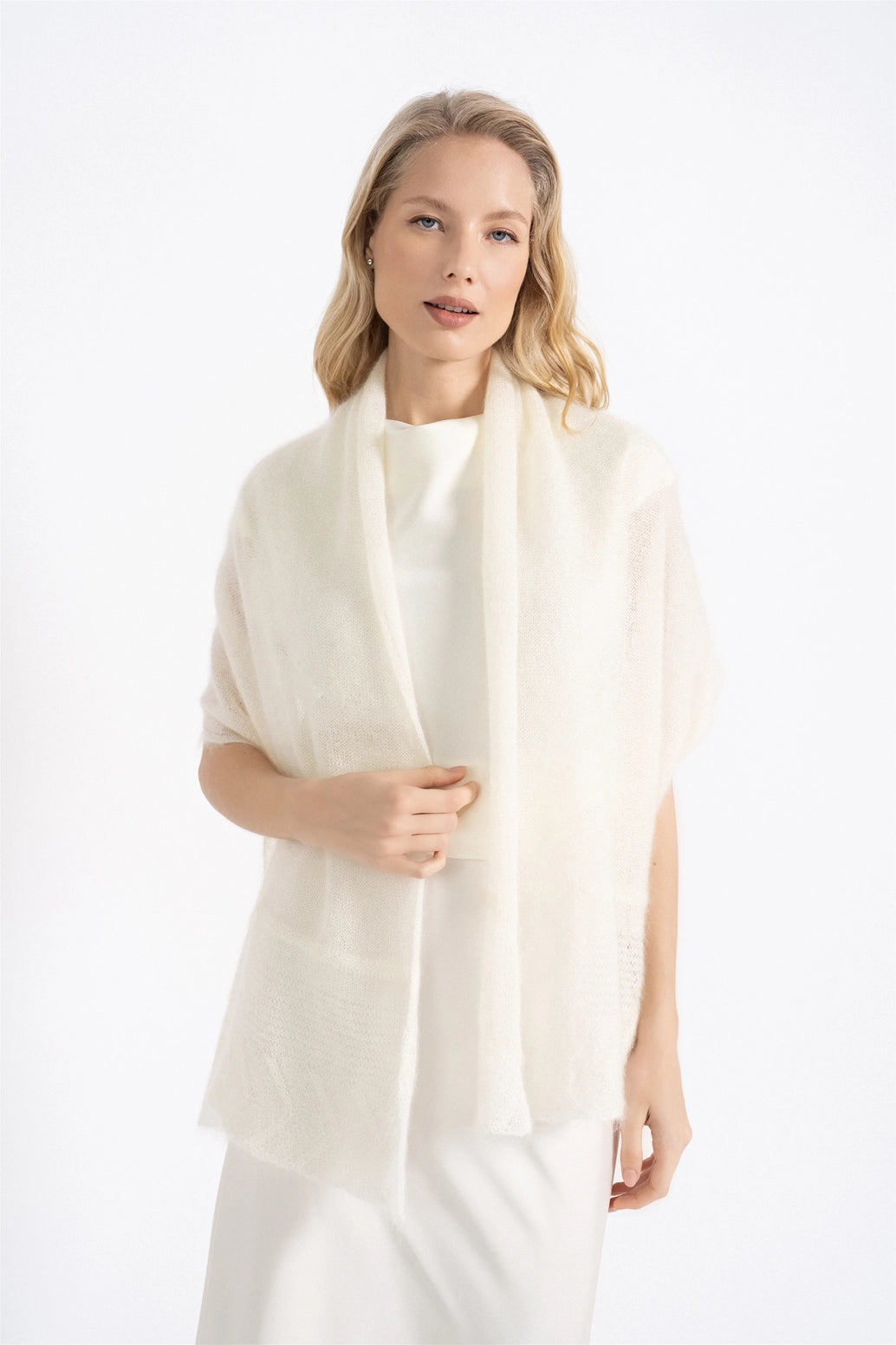 Châle de mariée Hanna – superkid mohair, ivoire WOOL HOUSE
