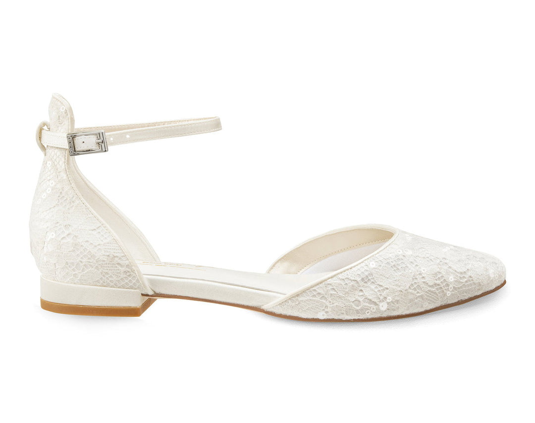 Chaussures de mariée Avery en profil, bride de cheville à boucle et talon de 1,7 cm