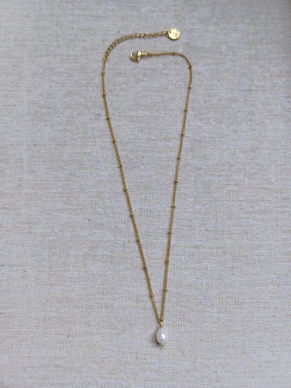 Collier Chaîne Fine Satellite Acier Doré- Pendentif En Perle L'atelier du 6