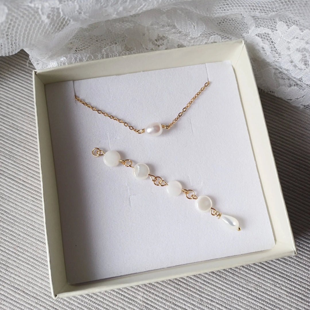 Collier De Dos Décolleté Court-Bijou Dos Nu À Nacre Et Perle: Or / Collier De Dos + Bo L'atelier du 6