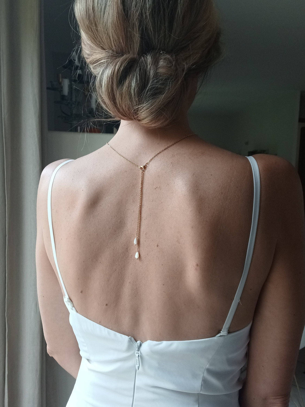 Collier De Dos Nu Amovible 2 En 1 Mariage- Perles De Nacre B: Or / Acier L'atelier du 6