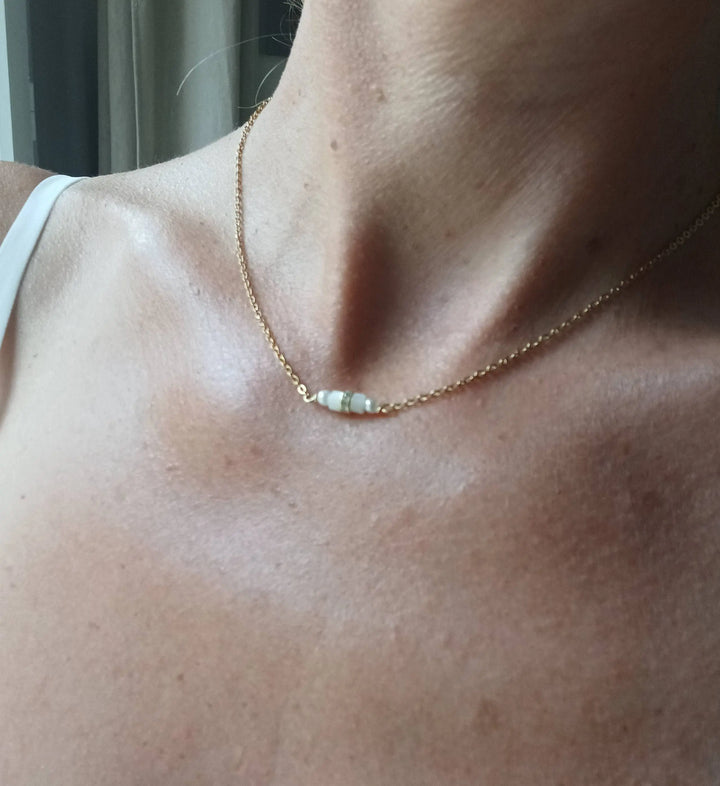 Collier De Dos Nu Amovible 2 En 1 Mariage- Perles De Nacre B: Or / Acier L'atelier du 6